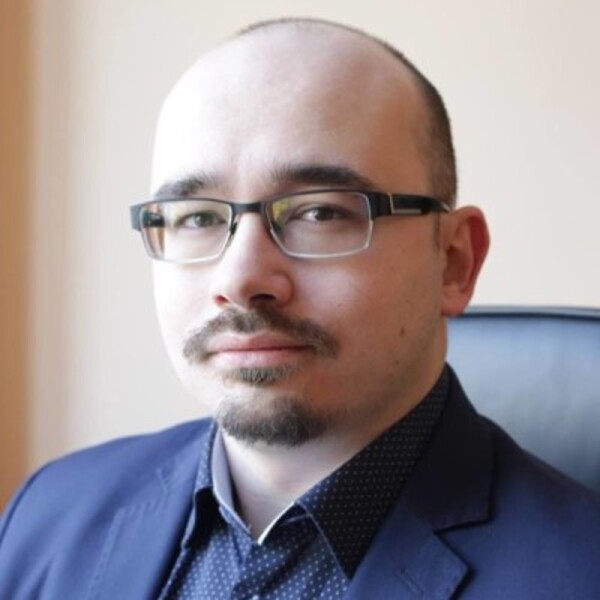dr Kamil Szpyt